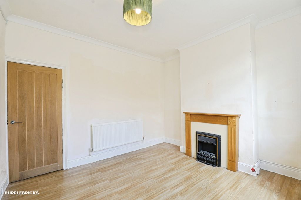 Property photo 3 of 22
