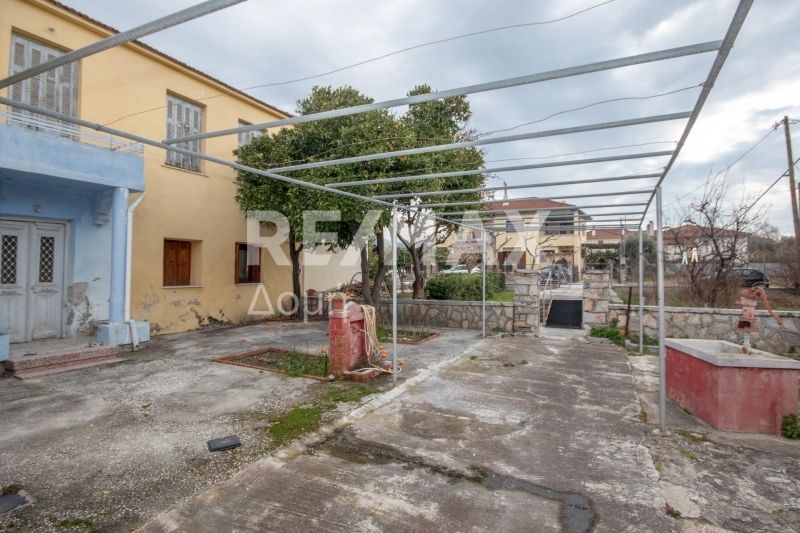 Property photo 3 of 25
