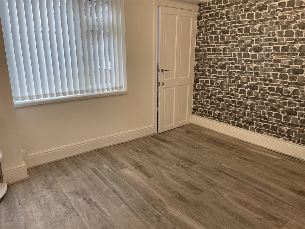 Property photo 3 of 15 21 Ten 11.Jpeg