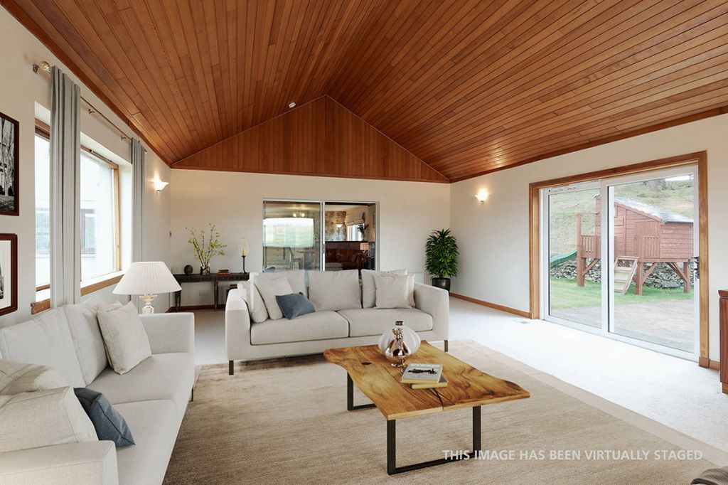 Property photo 2 of 40