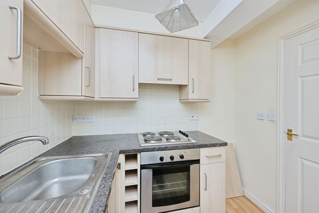 Property photo 3 of 7