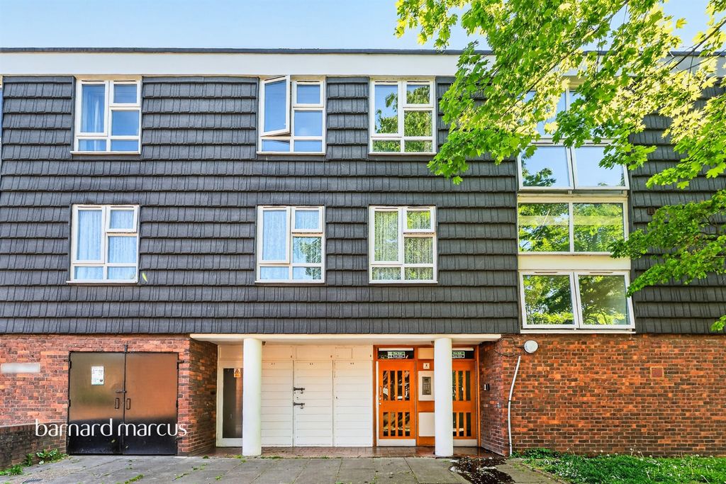 Property photo 1 of 8