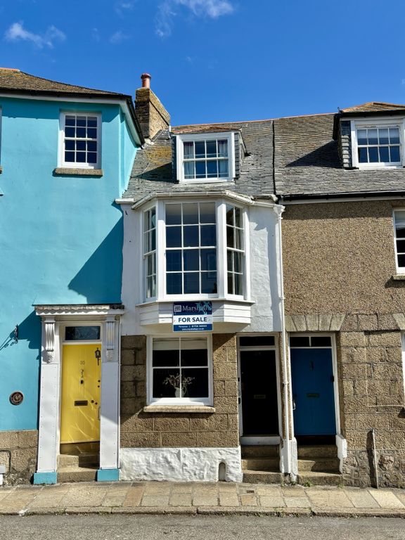 Property photo 1 of 15 4Â Bedroom Mid Terraced House For Sale