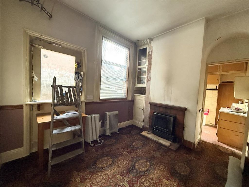 Property photo 3 of 10 Image 3