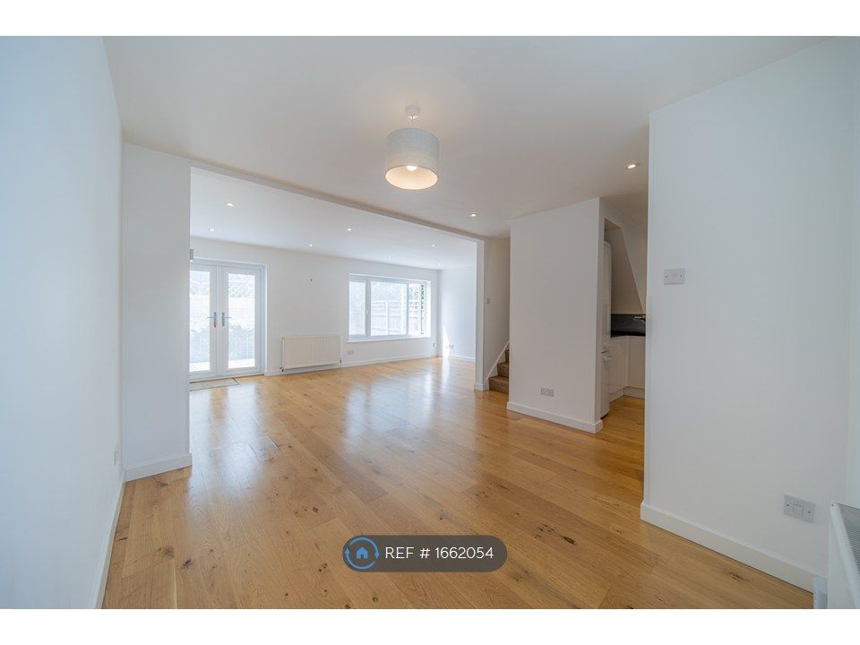 Property photo 2 of 11 Open Plan Living/Dining Room