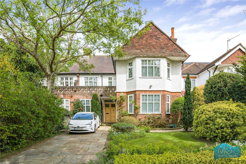 Property photo 1 of 49 Picture No. 22