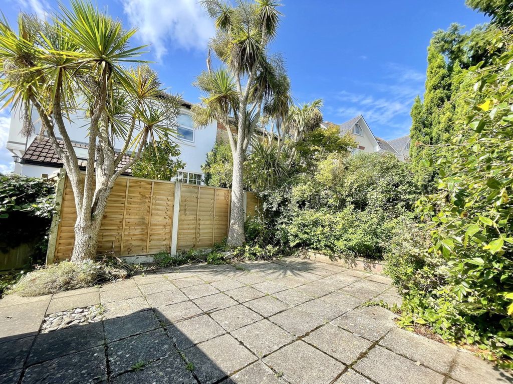 Property photo 3 of 21