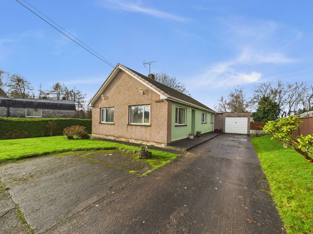 Property photo 2 of 12