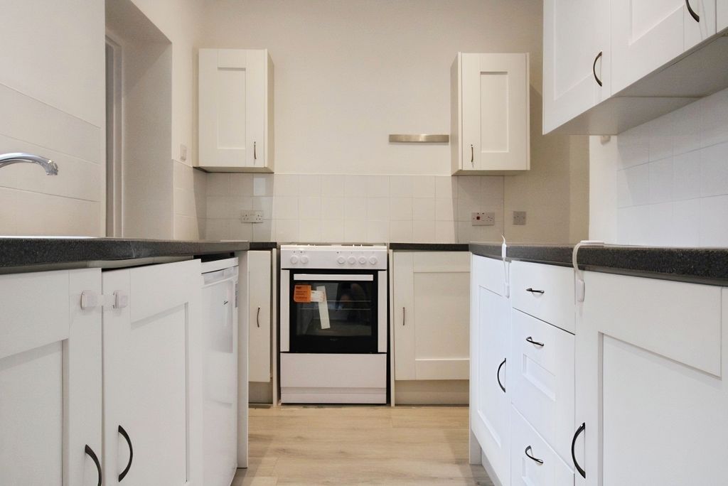 Property photo 3 of 6 Pbox-Img.Jpg