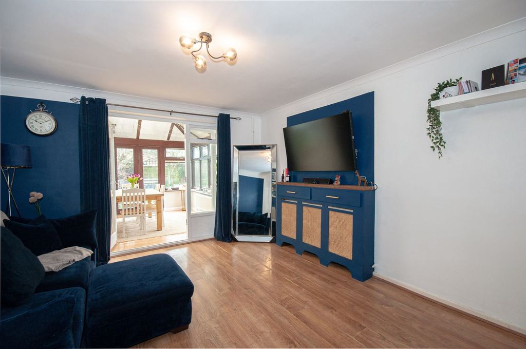 Property photo 3 of 15