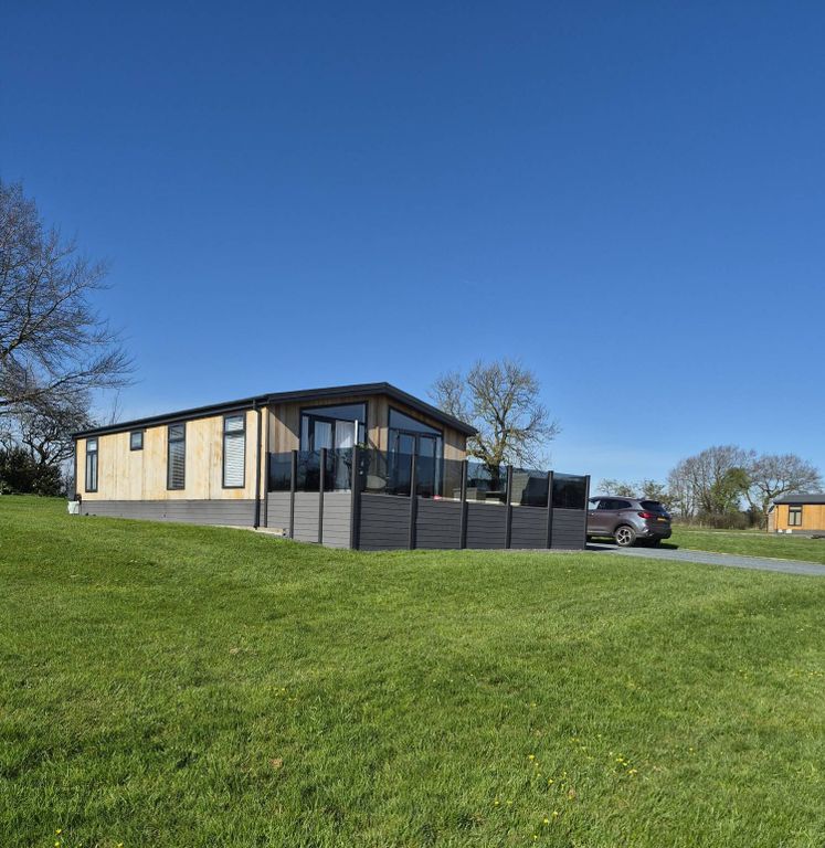 Property photo 1 of 38