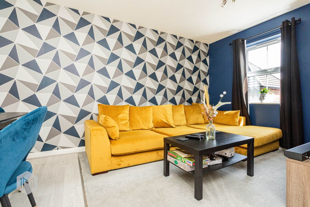 Property photo 3 of 13 Picture No. 10