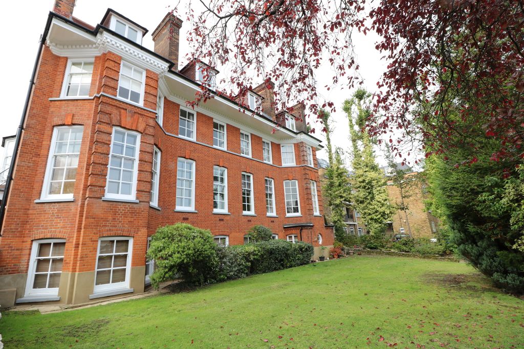 Property photo 1 of 23