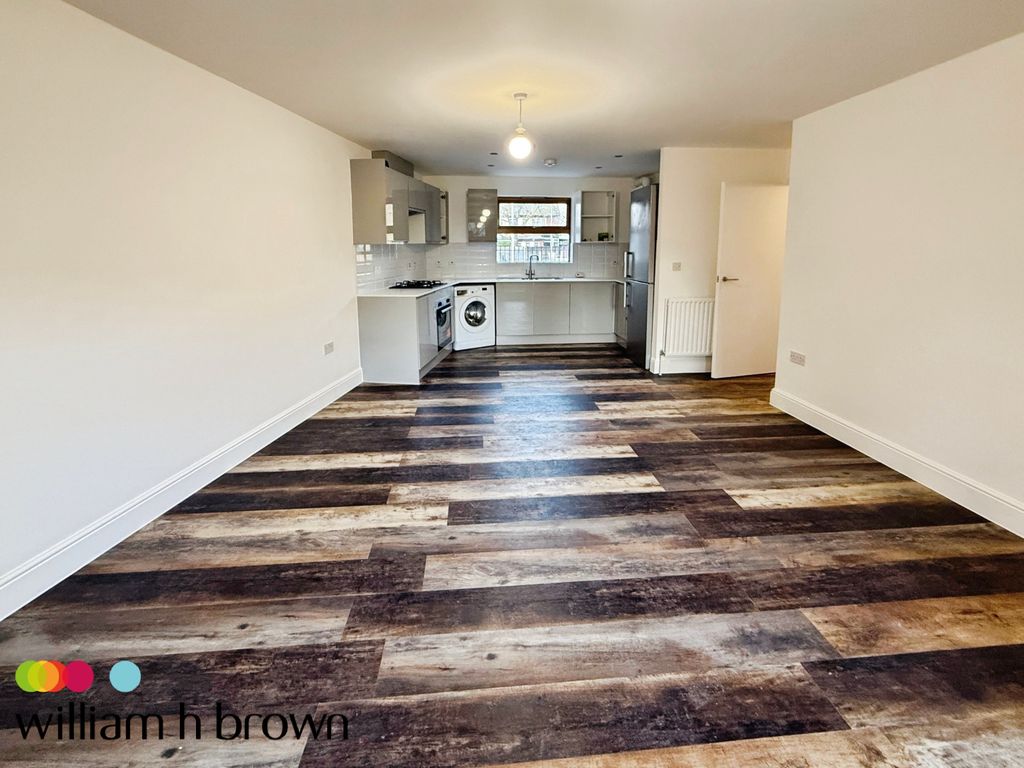 Property photo 3 of 12 Image