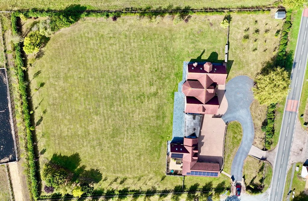 Property photo 3 of 30