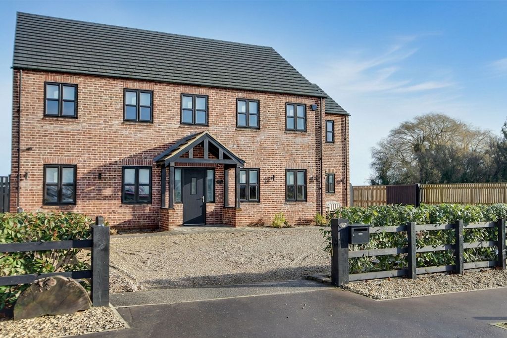 Property photo 1 of 60