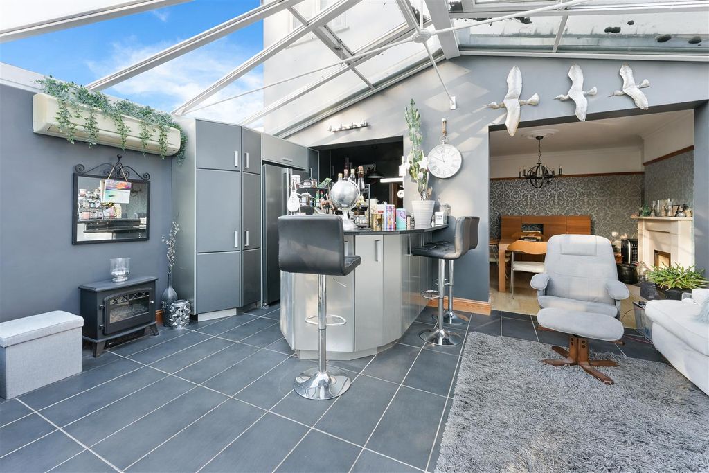 Property photo 3 of 19 Christ Church Mount