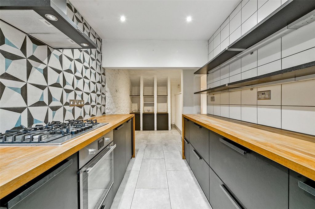 Property photo 3 of 7 Picture No. 07