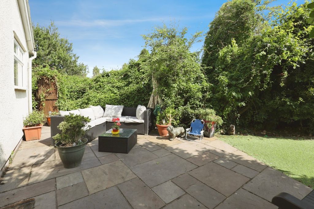 Property photo 3 of 17 Photo