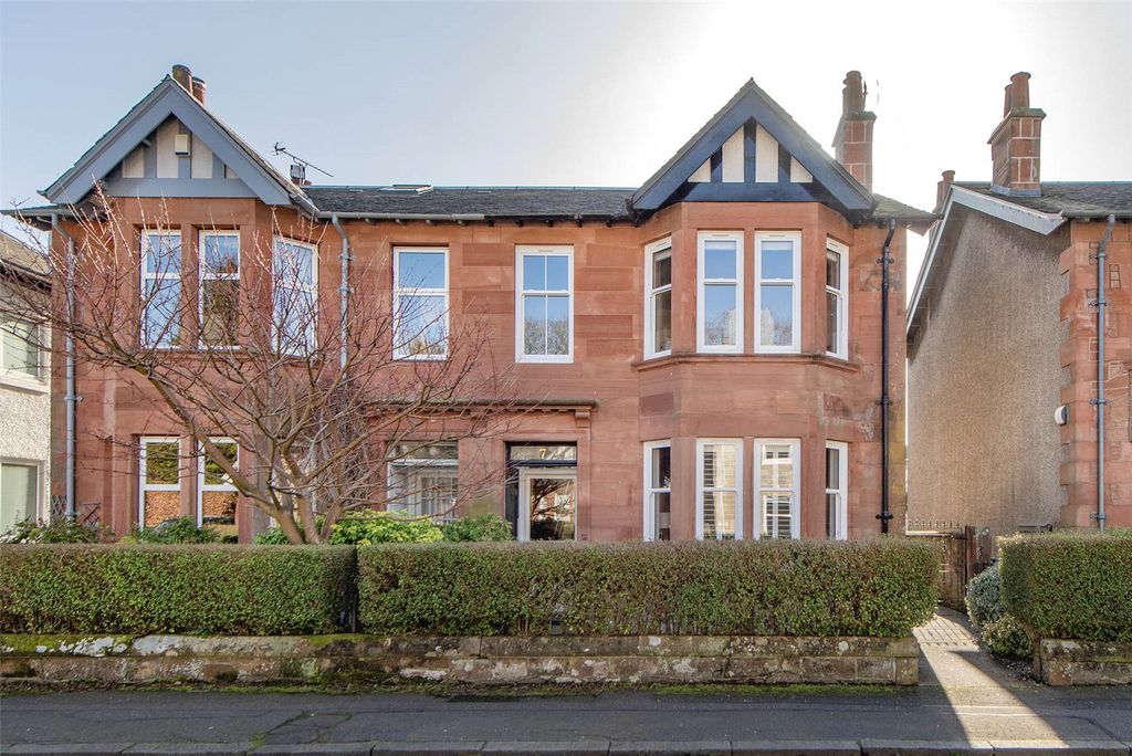 Property photo 1 of 43 Picture No. 63