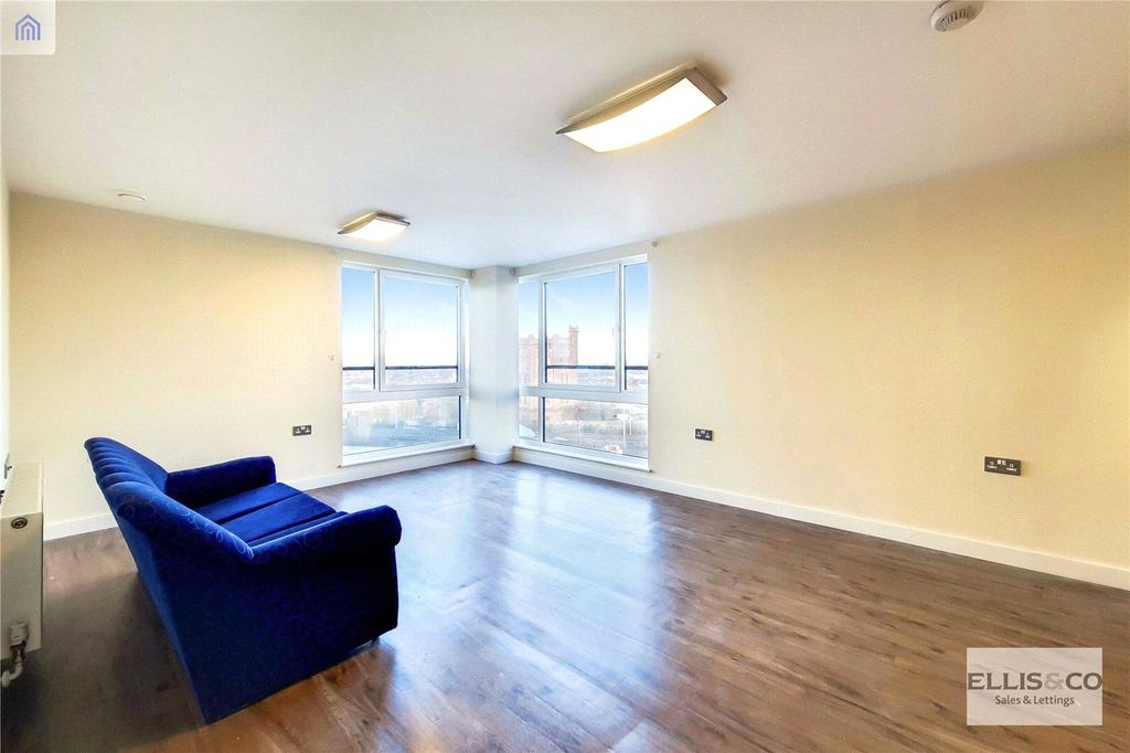 Property photo 1 of 15 Picture No. 02