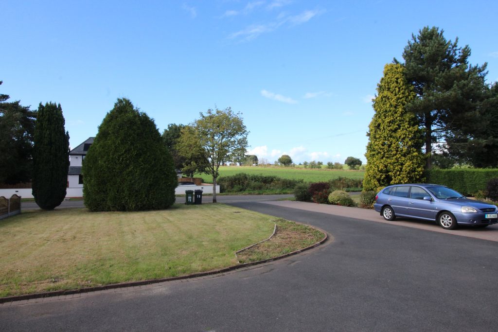 Property photo 2 of 14 Photo 2