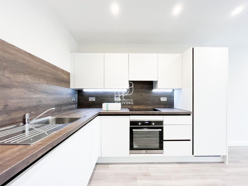 Property photo 3 of 5 870d30Cf3d6415B19F916528A70Fd068.Jpg
