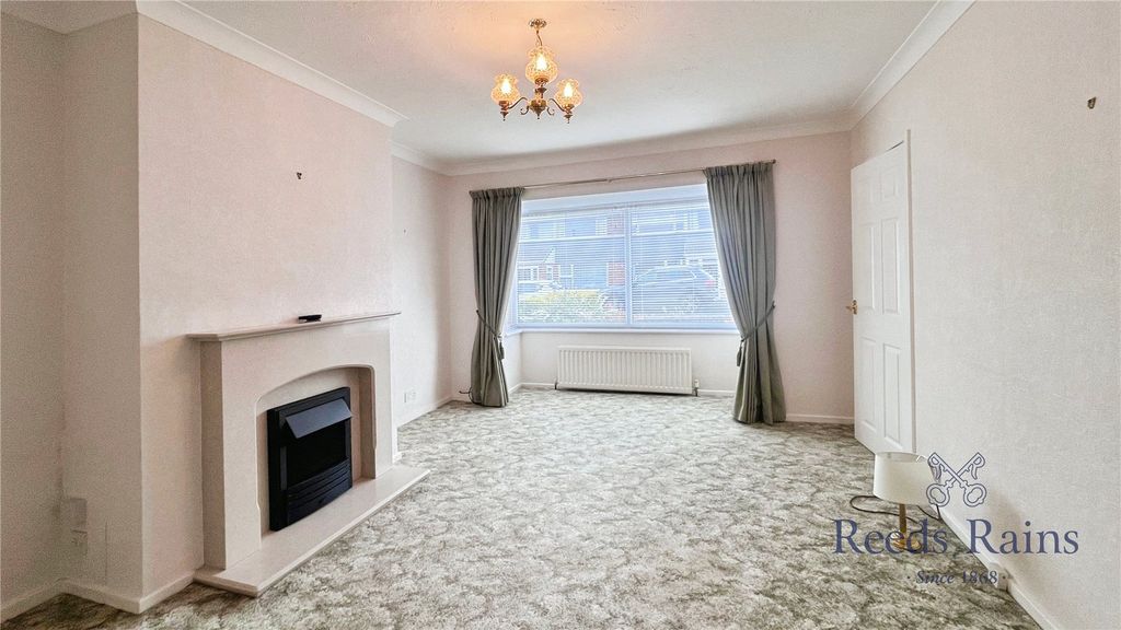 Property photo 2 of 14 Picture No. 03