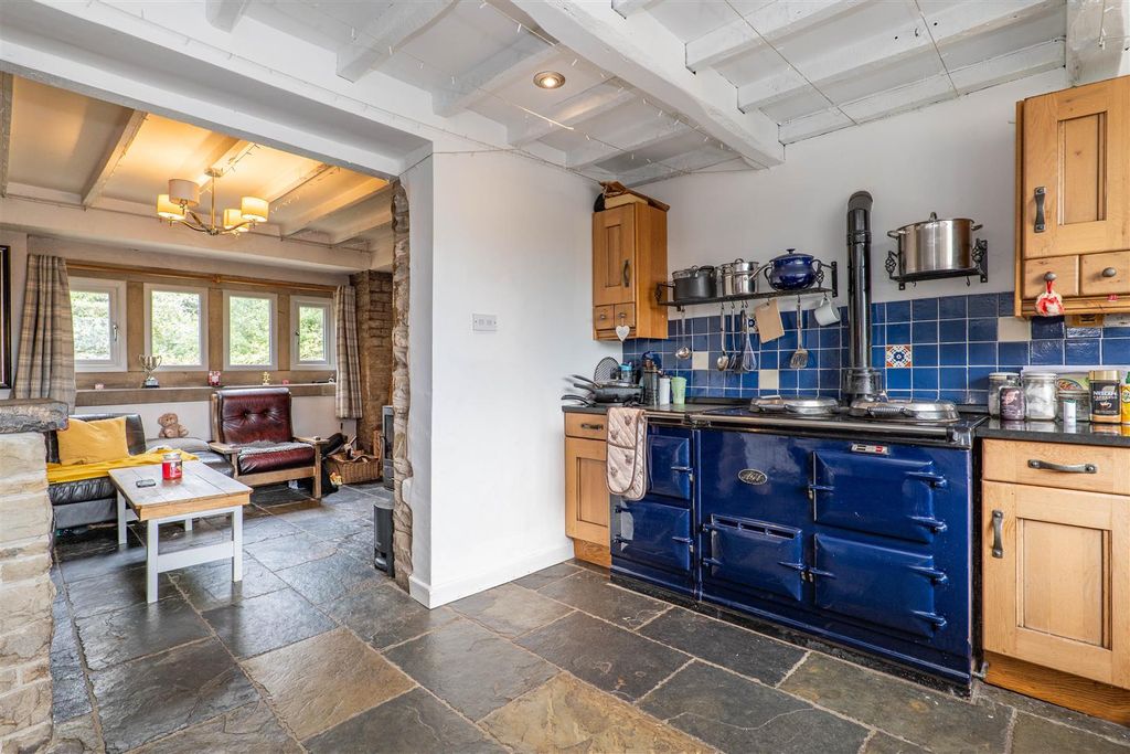 Property photo 3 of 42 Kitchen