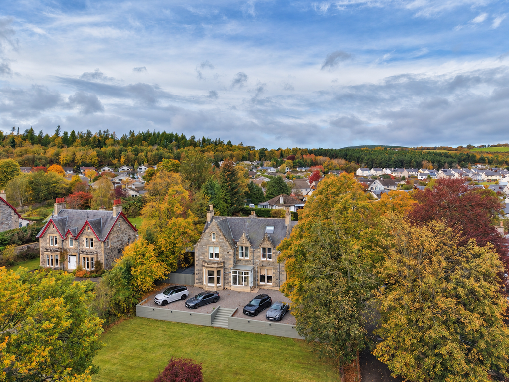 Property photo 1 of 50