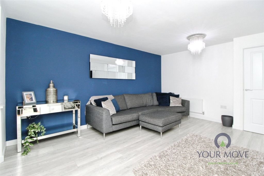 Property photo 3 of 25 Lounge