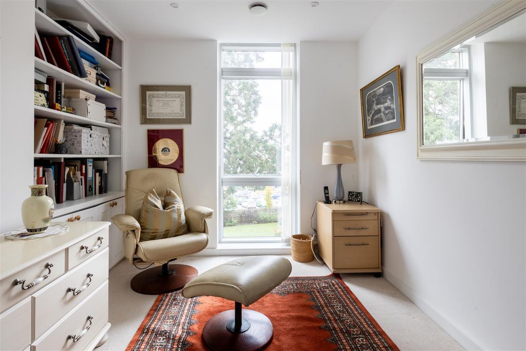 Additional image 12 of 2 bed flat for saleChurch Road, Haywards Heath RH16
