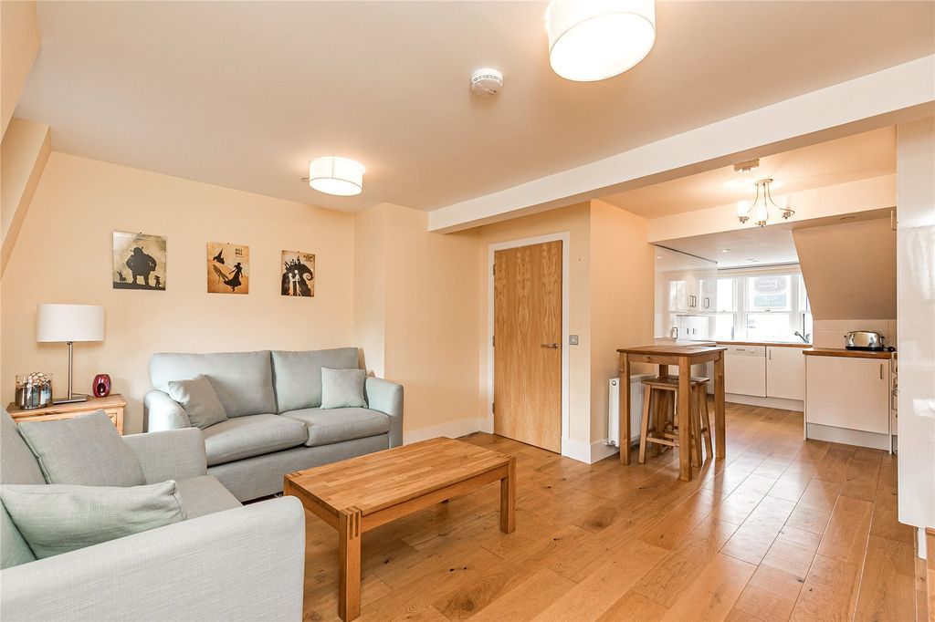 Property photo 2 of 7 Photo 2