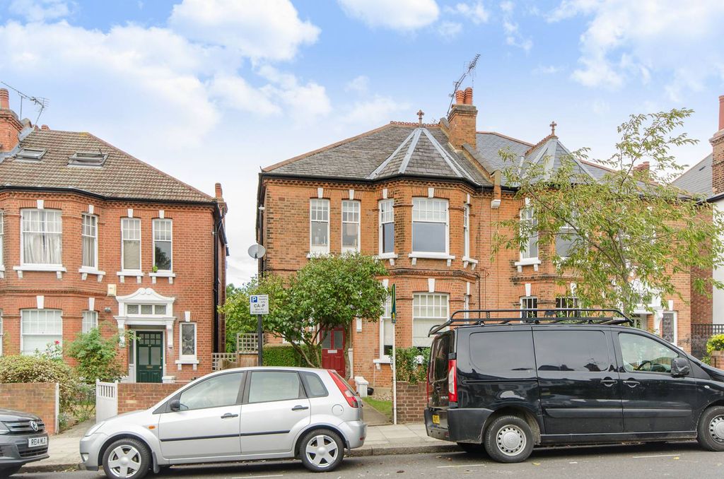 Property photo 1 of 10