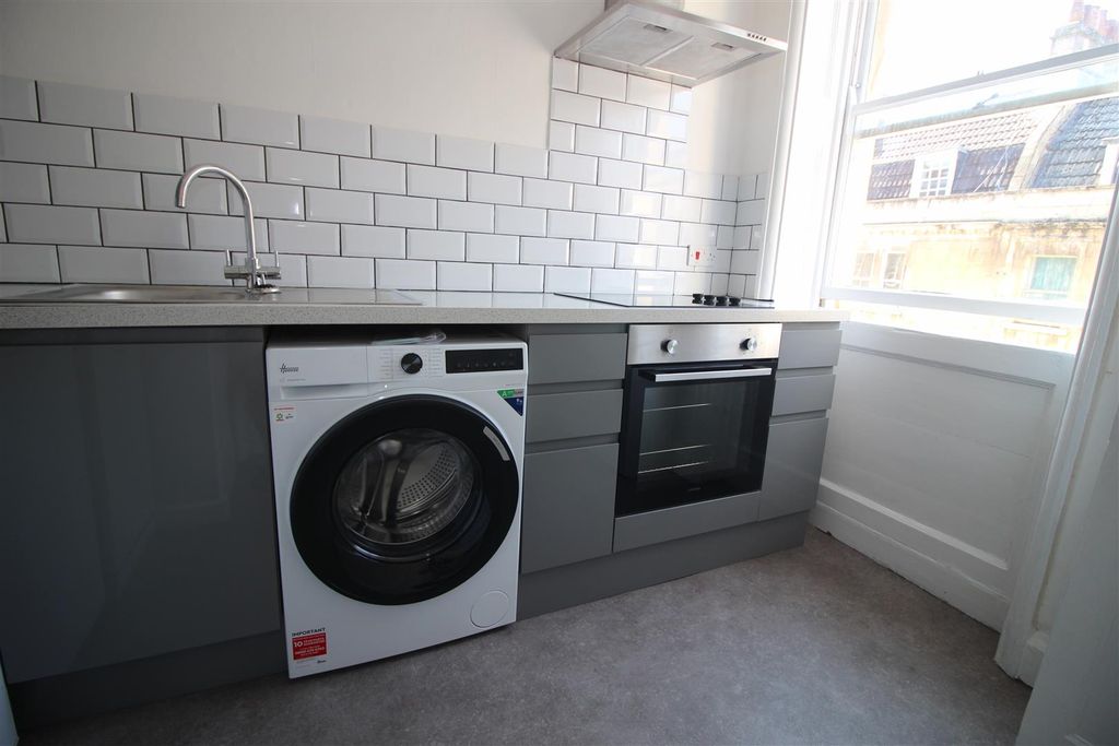 Property photo 3 of 15 Img_3085.Jpg