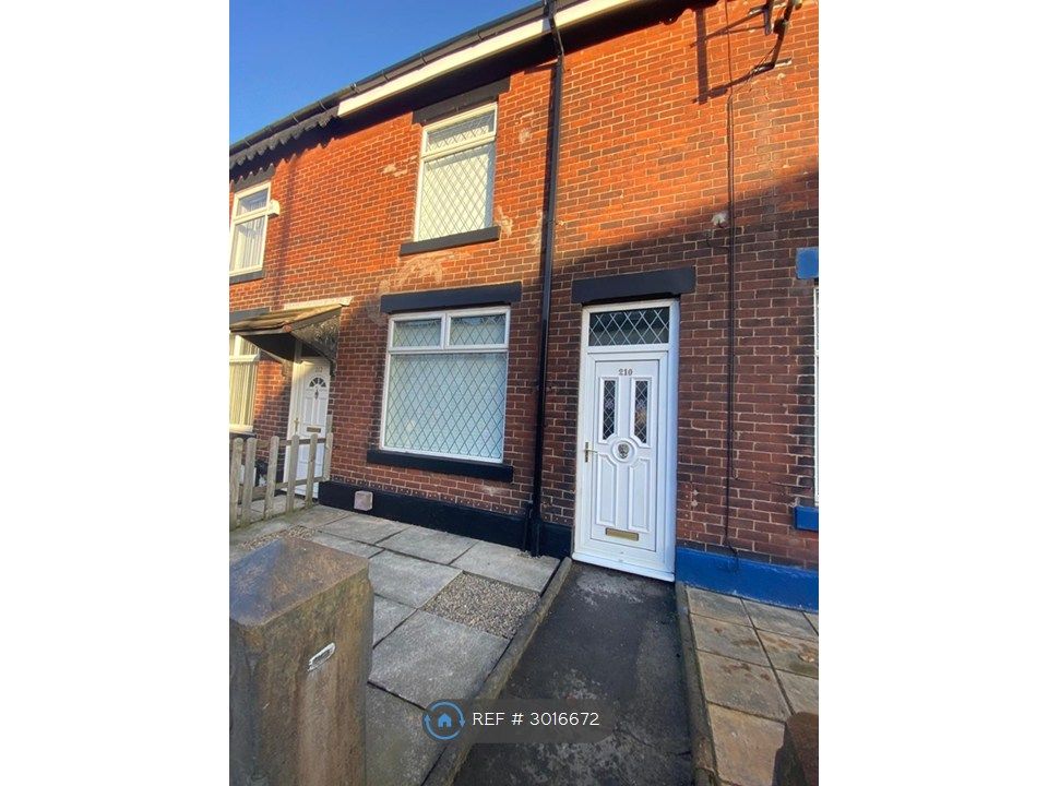 Property photo 2 of 13