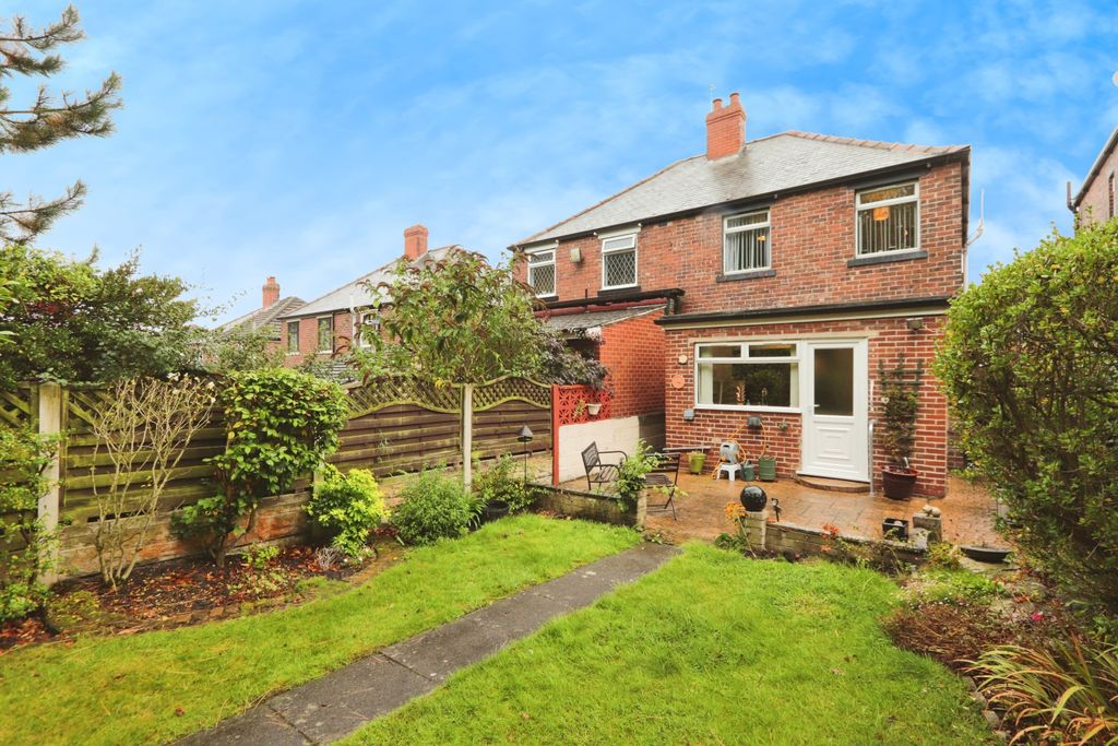 Property photo 3 of 12