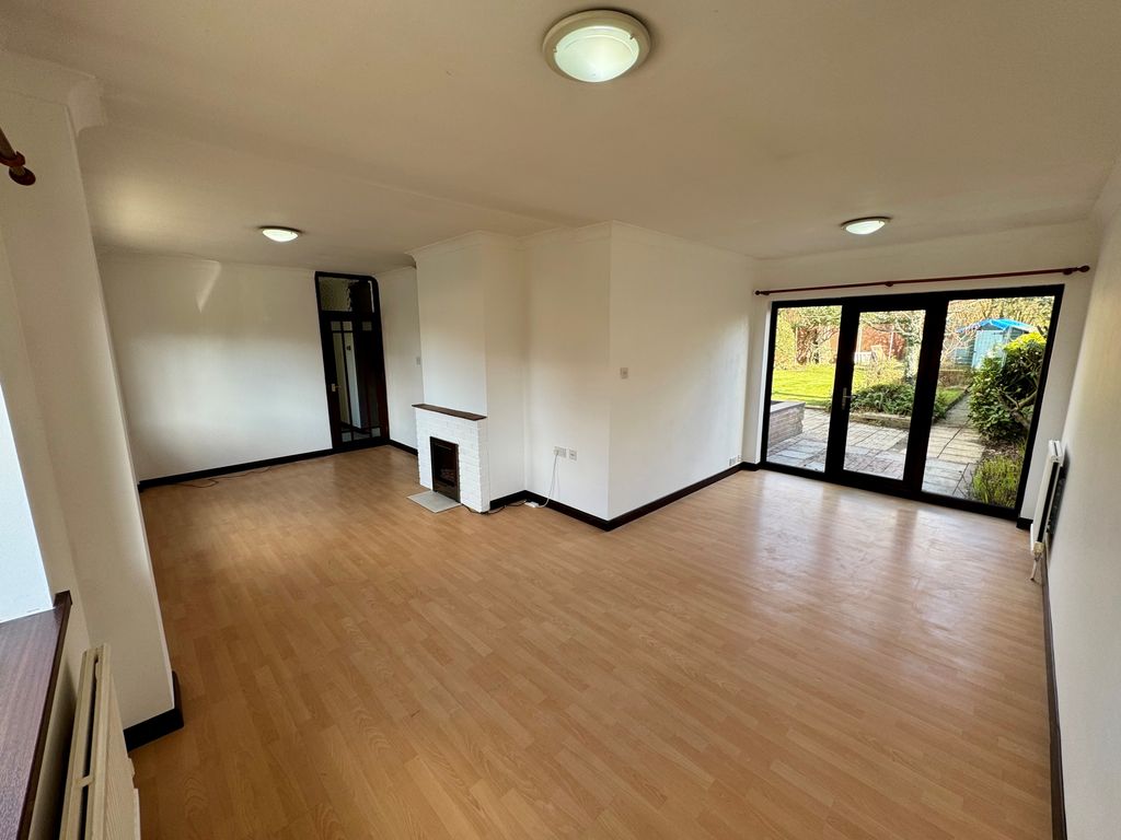 Property photo 3 of 10 Image