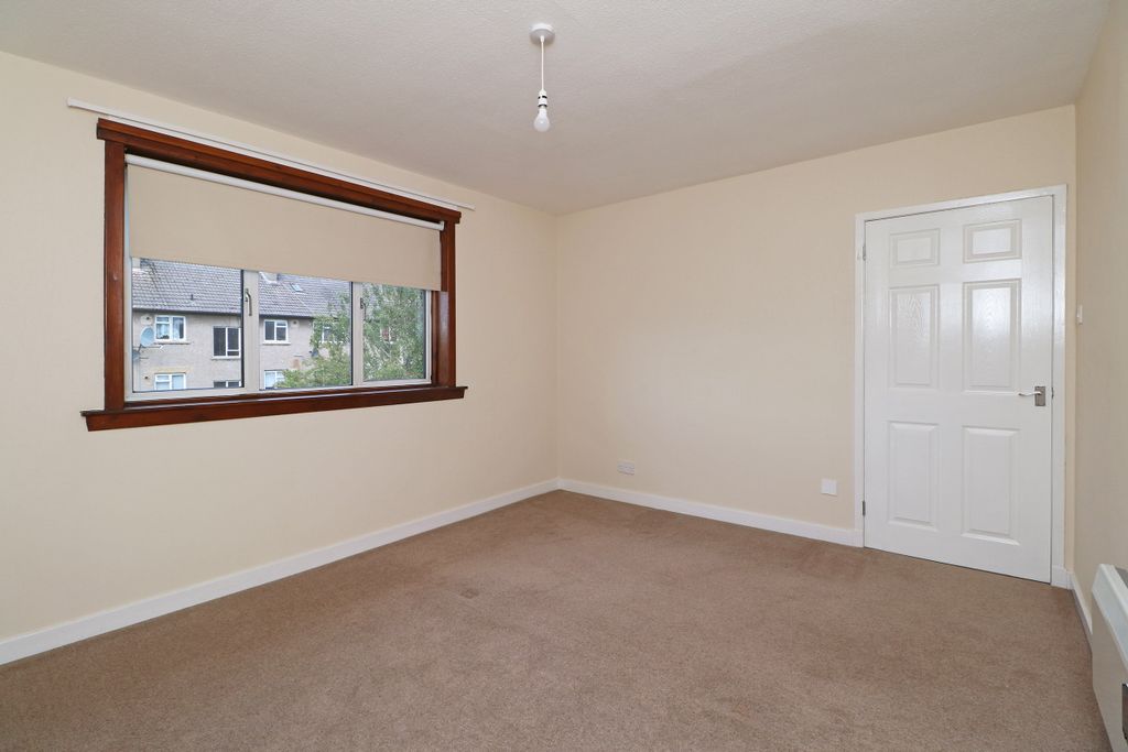 Property photo 3 of 8 Photo 3