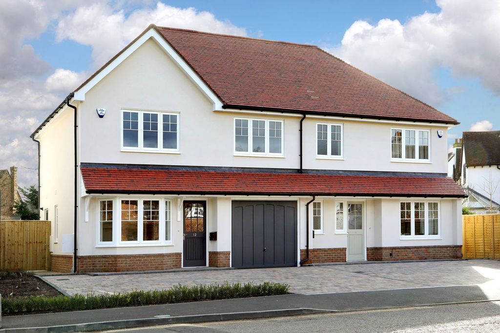 Property photo 1 of 18 Picture No. 02