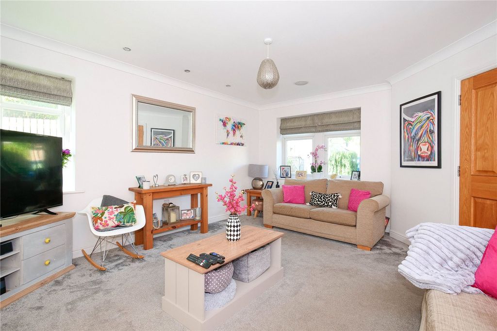 Property photo 2 of 26 Picture No. 02
