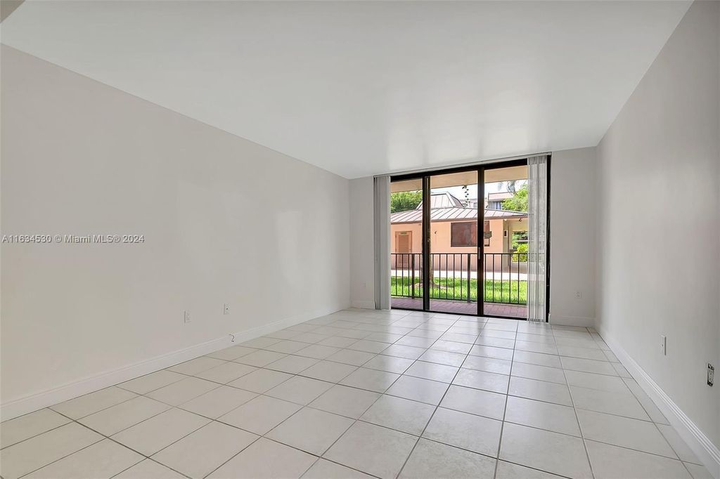 Property photo 2 of 19 <Alttext/>