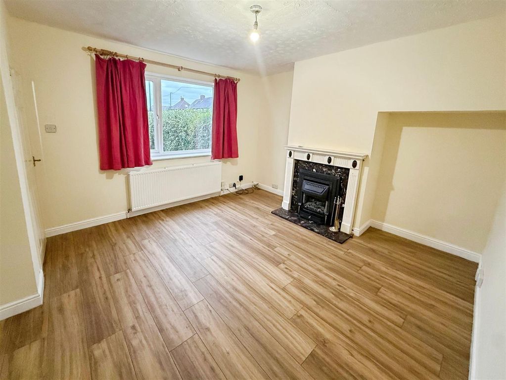 Property photo 2 of 16 4E9F816F-Image00009.Jpeg