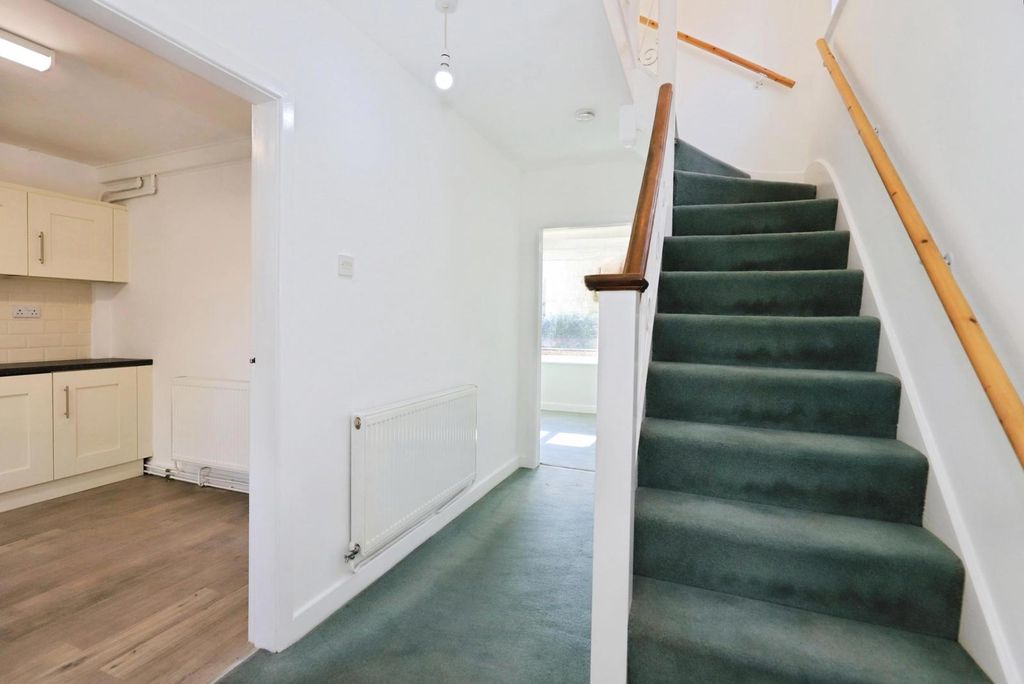 Property photo 3 of 20 Pbox-Img.Jpg