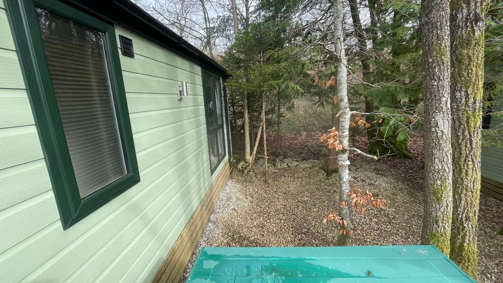 Property photo 3 of 34