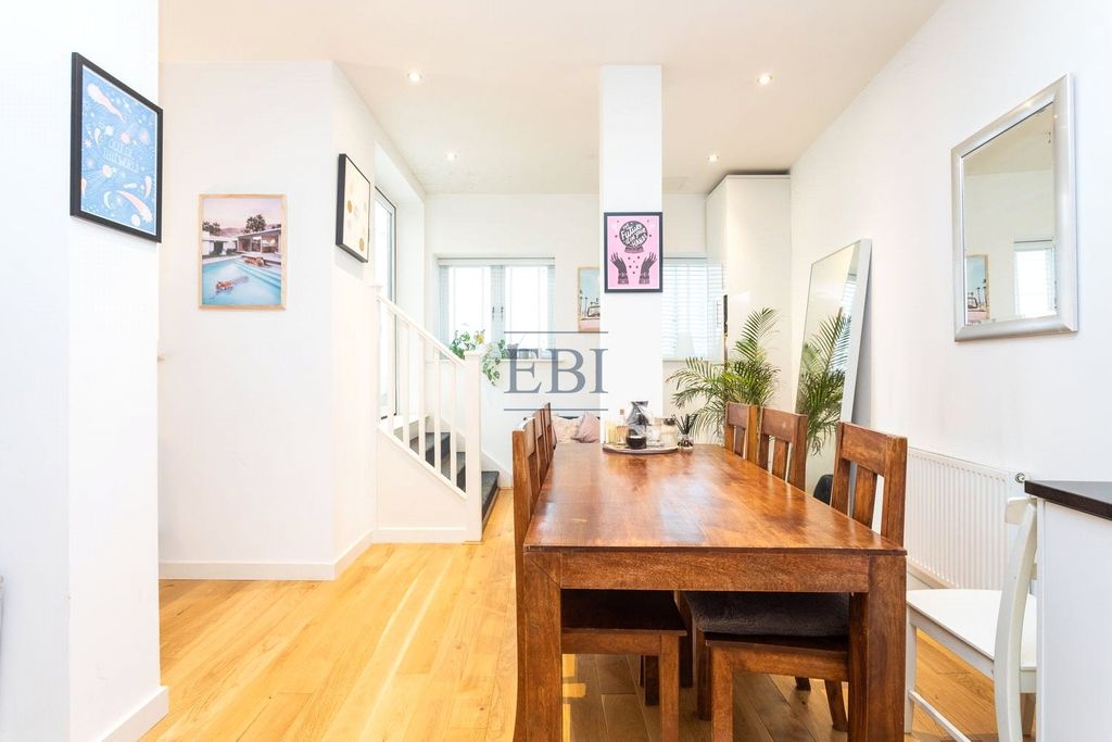 Property photo 2 of 10 Picture No. 21