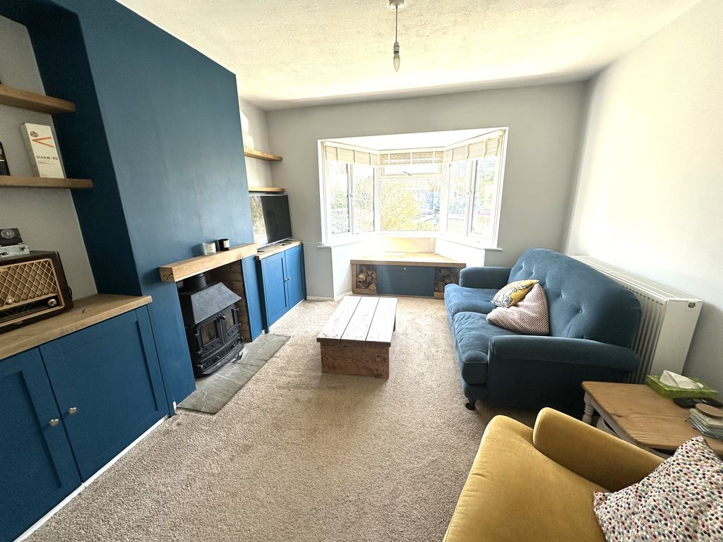 Property photo 2 of 20