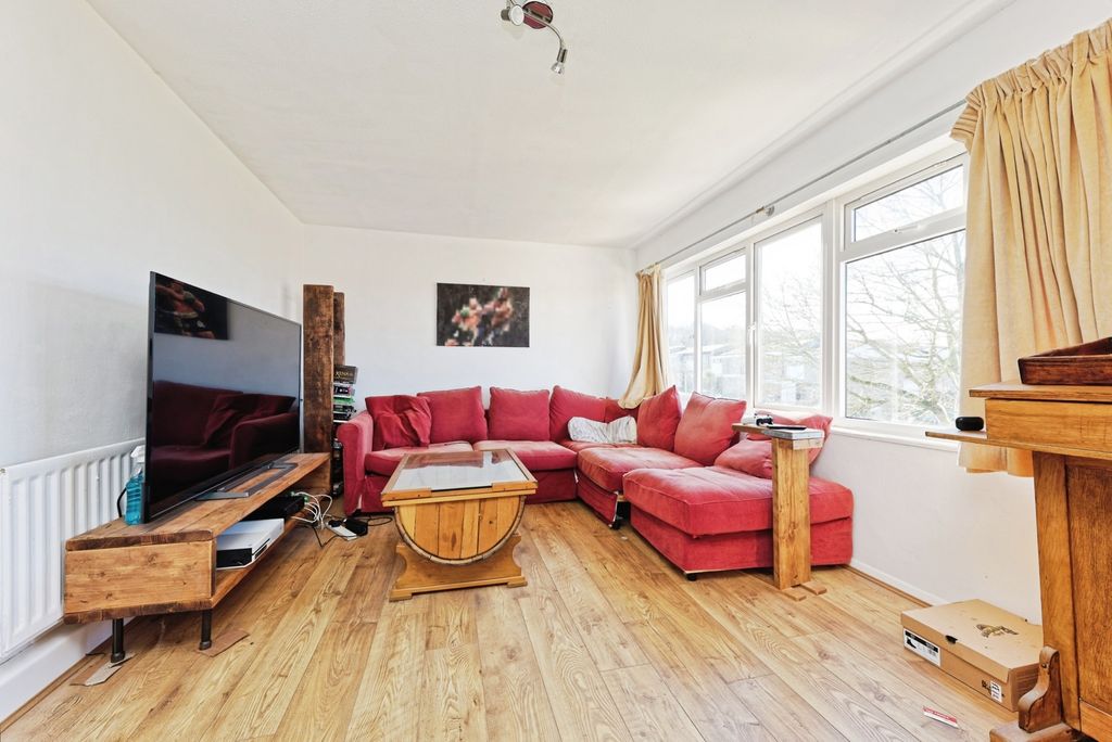 Property photo 3 of 14 Pbox-Img.Jpg