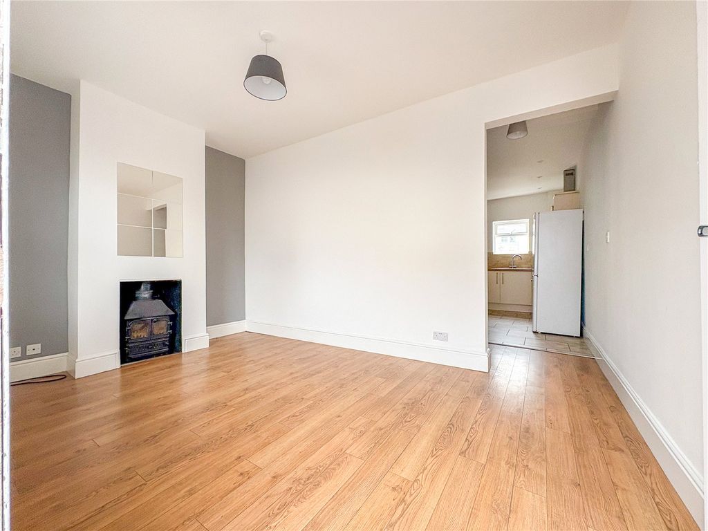 Property photo 2 of 14 Picture No. 13