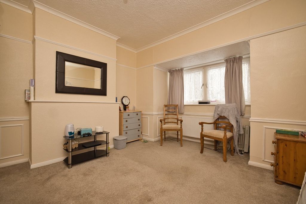 Property photo 3 of 11 Picture 3